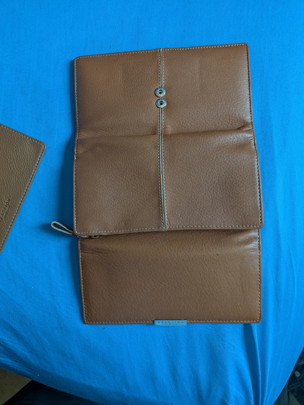 Kenneth Cole Reaction Brown Trifold Leather Wallet